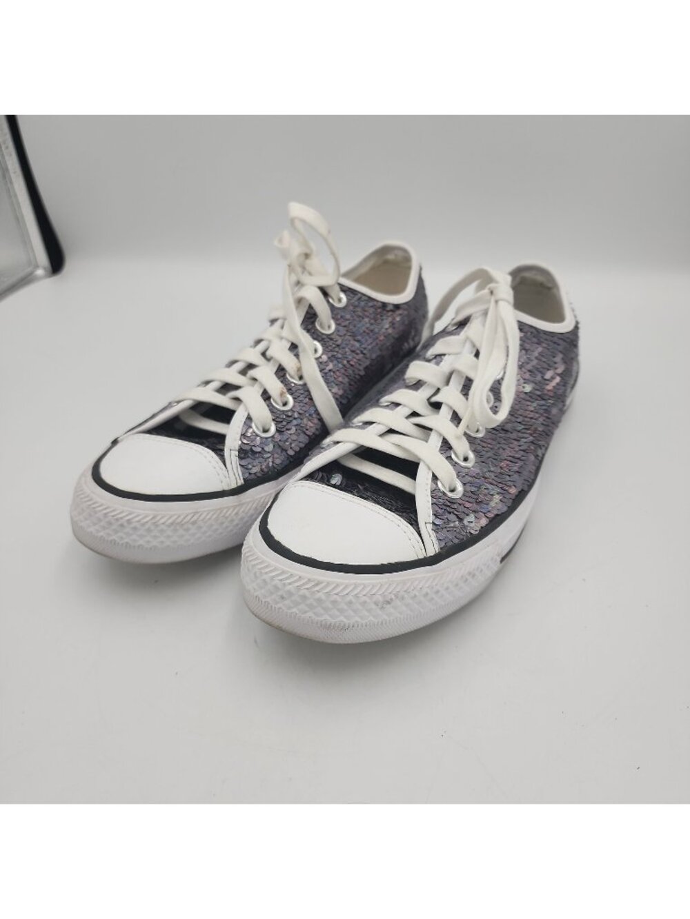 CONVERSE CHUCK TAYLOR ALL STAR LOW TOP WOMENS Silver Sequin SNEAKERS SIZE 8